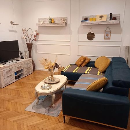 Appartamento Apartman Beti Abbazia Esterno foto