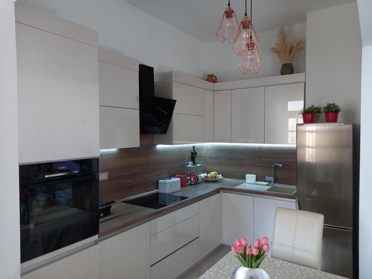 Appartamento Apartman Beti Abbazia Esterno foto