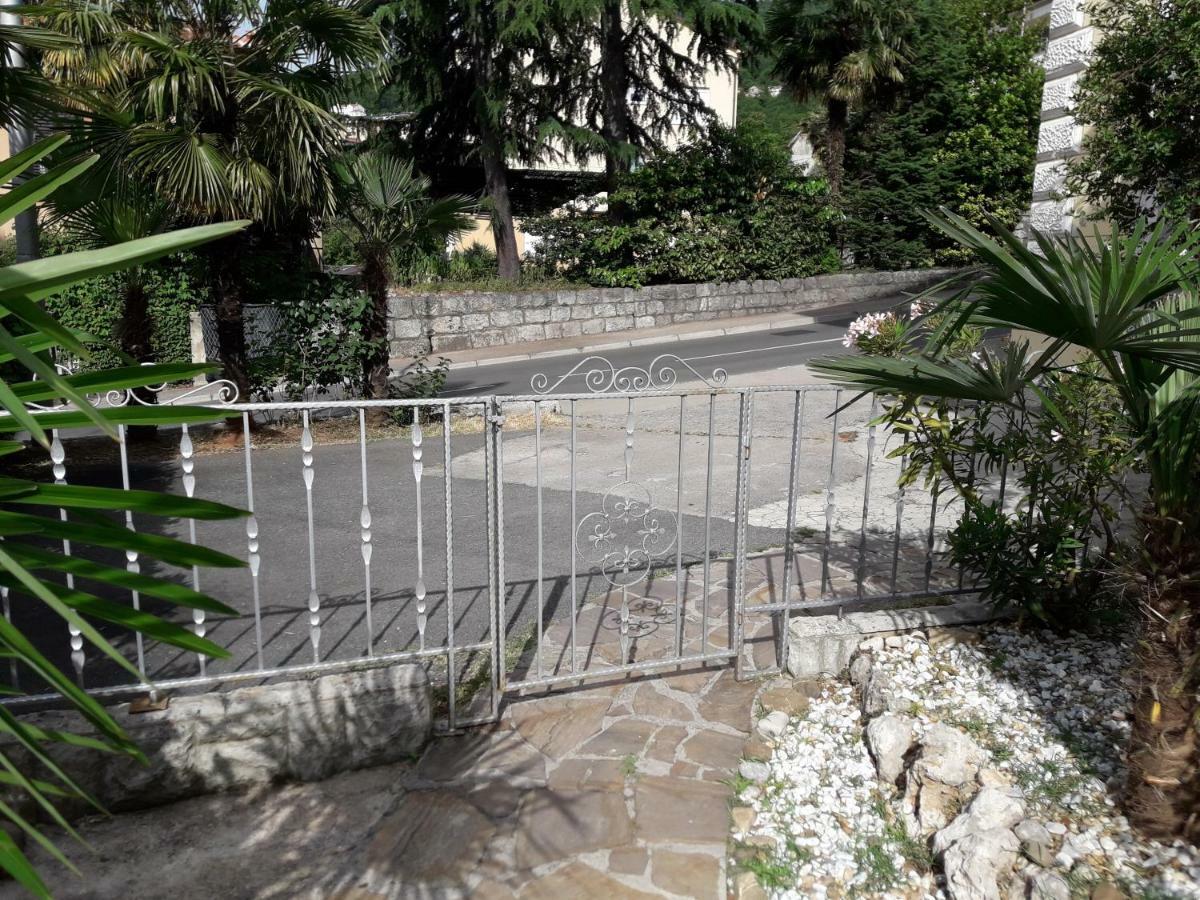 Appartamento Apartman Beti Abbazia Esterno foto