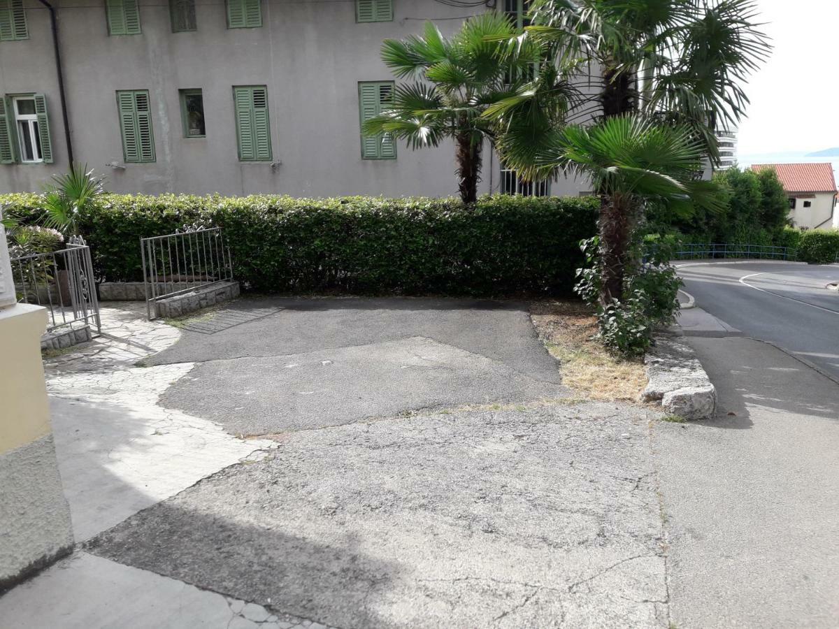 Appartamento Apartman Beti Abbazia Esterno foto
