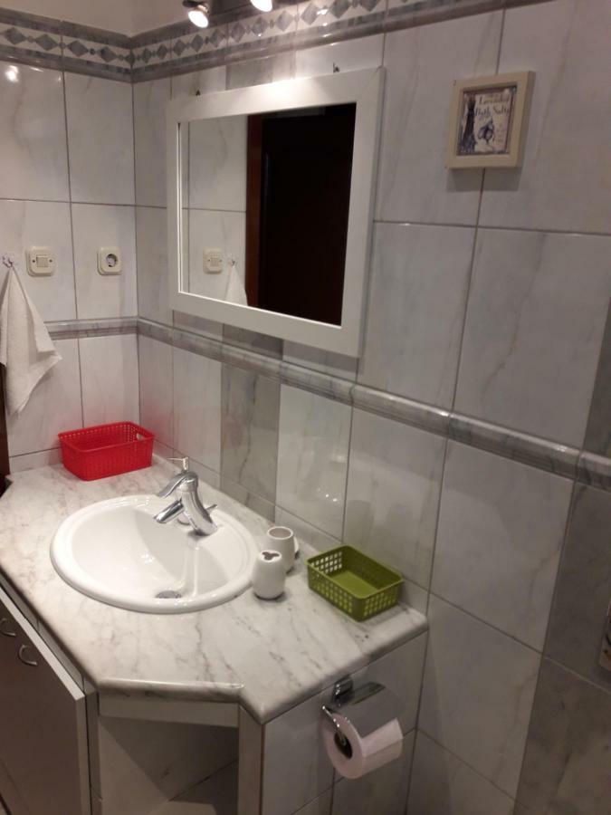 Appartamento Apartman Beti Abbazia Esterno foto